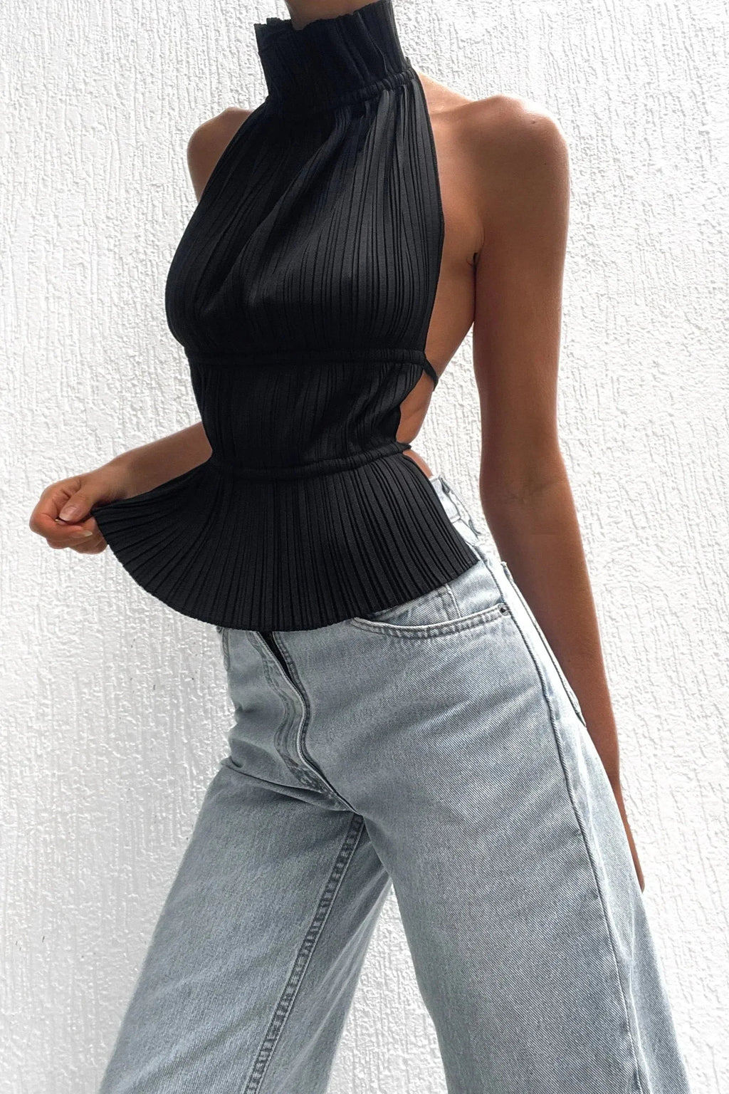 Lerah - Backless Pleated Top